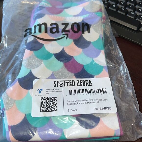 Amazon Essentials Toddlers' Cropped Leggings (Spotted Zebra), Multipacks… - Picture 2 of 4